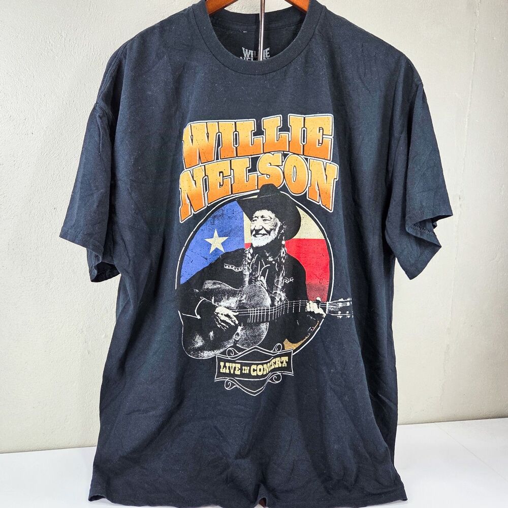 Willie Nelson Live In Concert Tour 2023 Country Music Graphic T-Shirt Sz XL